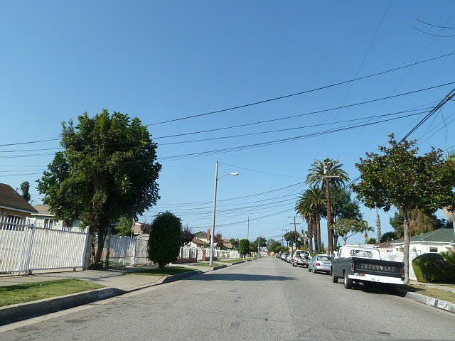 2nd image of 3848 W 109th St