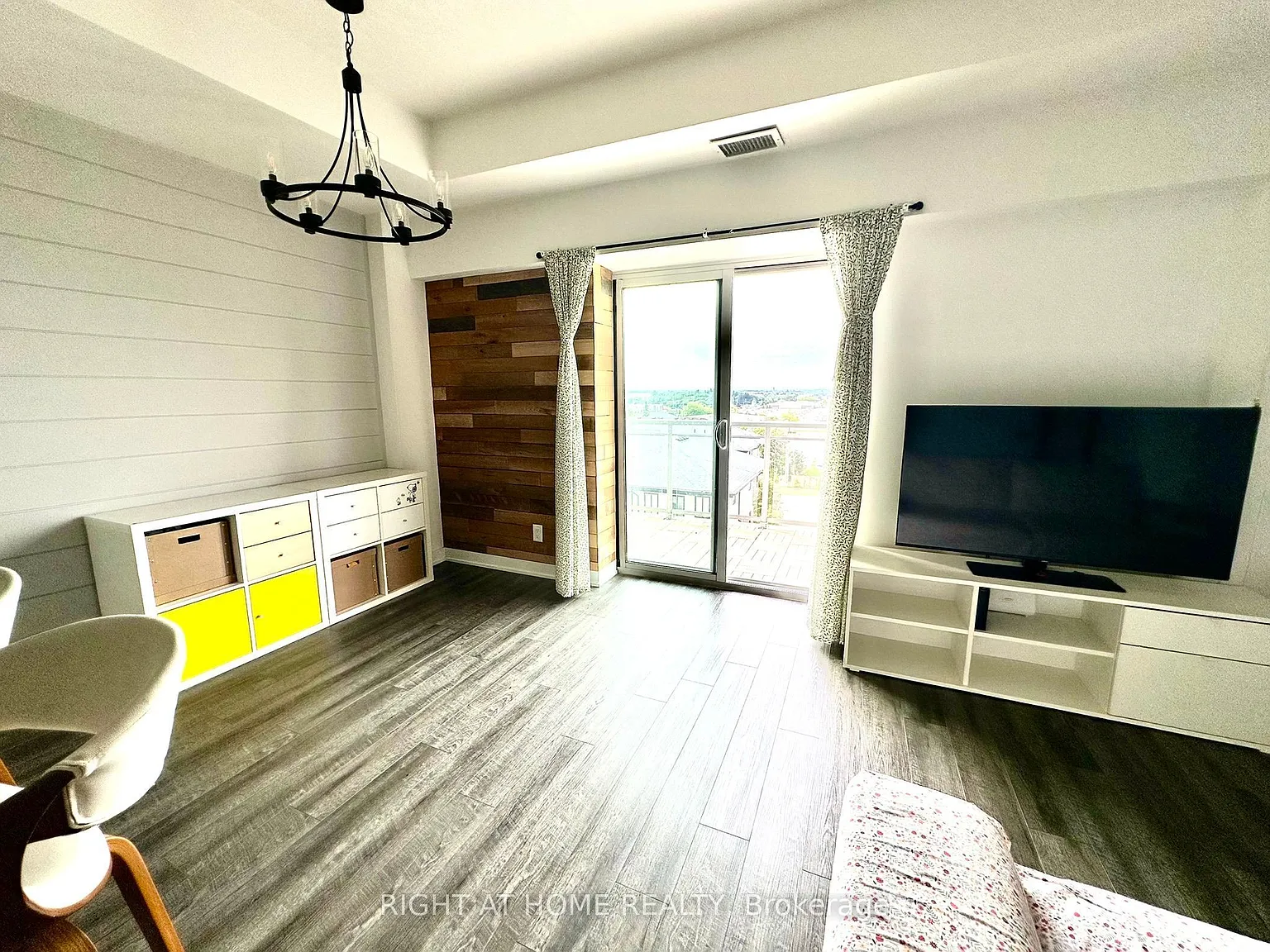 1 bed, $2,100 — Photo 4