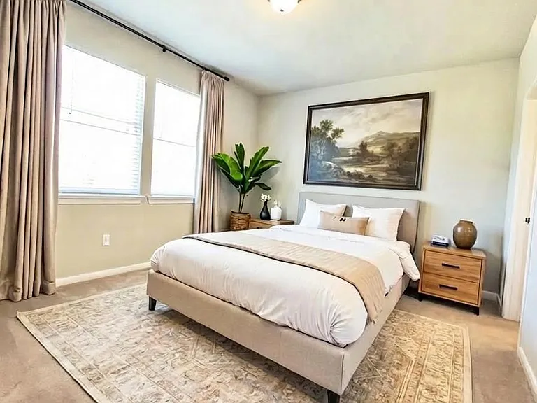 363 Eagle Brook Ln — Photo 11