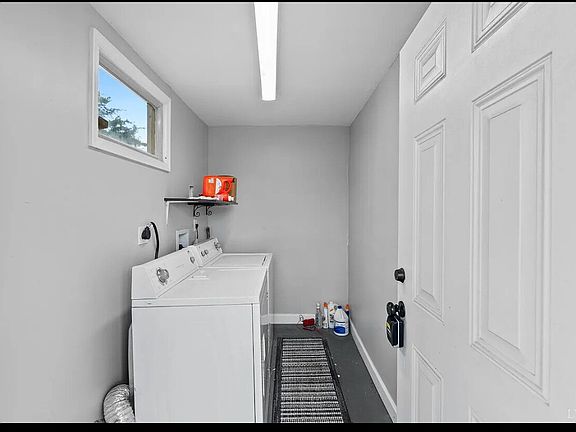 2nd image of 608 Euclid Ave #1