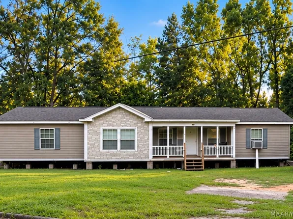1603 Wheeler St, Tuskegee Institute, AL 36088