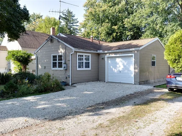 558 Meade Ave, Akron, OH 44305