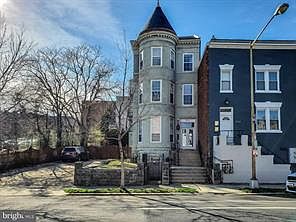 2002 4th ST NE 1_04122022