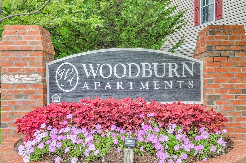 Woodburn Apartments — Photo 1