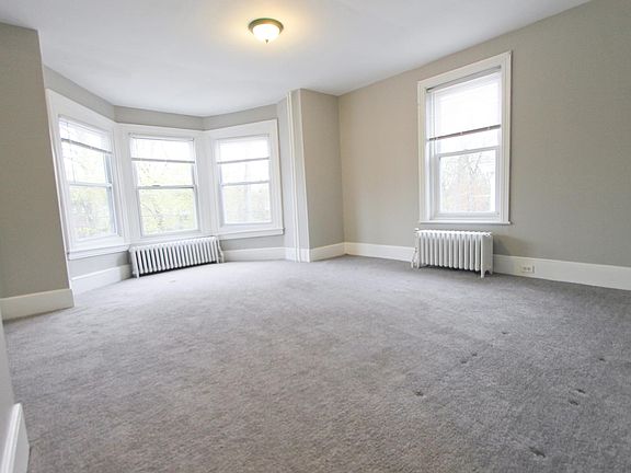 3rd image of 502 E Johnson St Floor 2