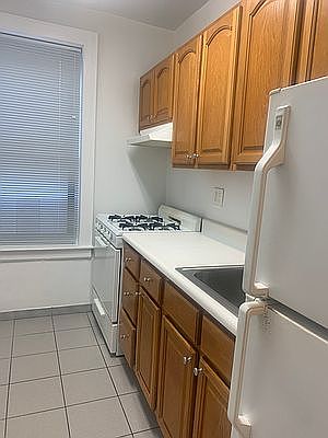 1st image of 2832 44th St APT 41