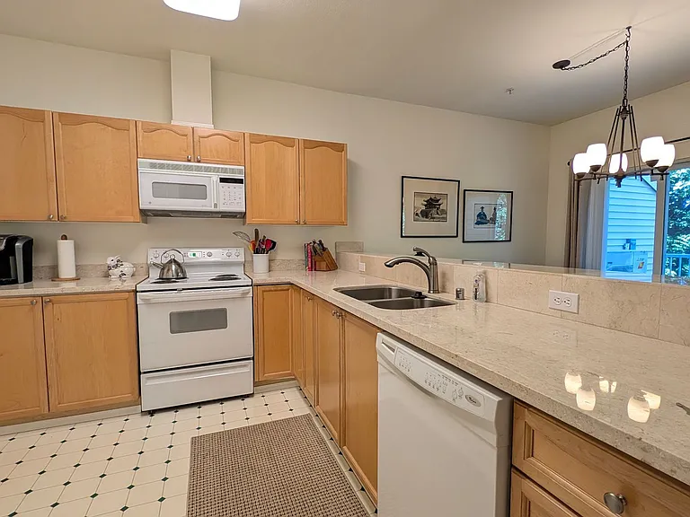 12118 NE 171st Pl #E203 — Photo 7