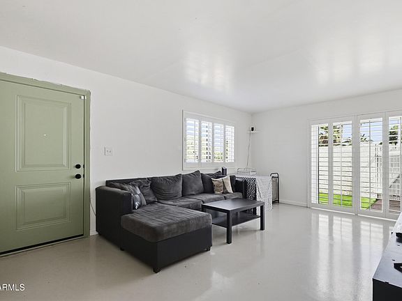 3rd image of 1500 W Rio Salado Parkway #28