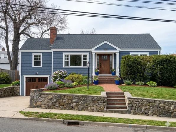 574 Thorme St, Bridgeport, CT 06606