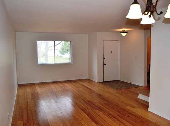 5th image of 432 N Ashbury Ave