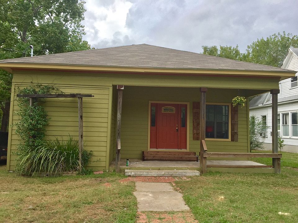1st image of 204 S Sterling Ave