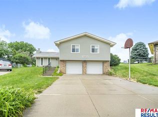 7202 S 48th Ave, Omaha, NE 68157