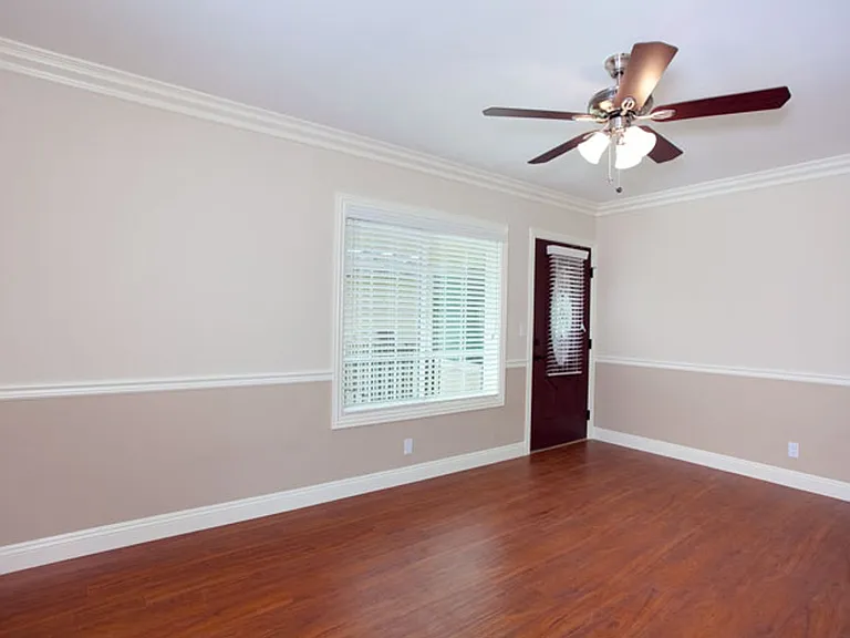 415 E Foothill Blvd #8 — Photo 5