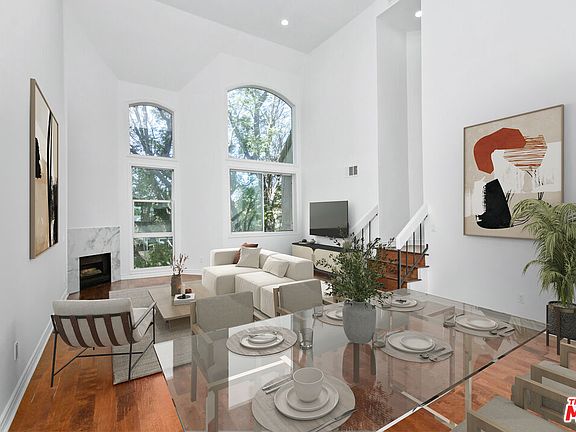 2nd image of 4242 Stansbury Ave #Penthouse 303