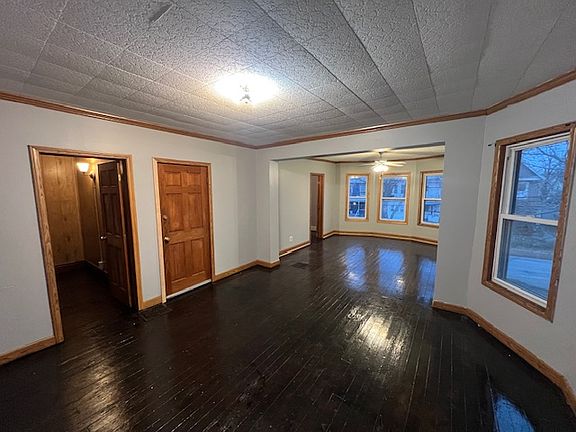 3rd image of 105 Southside Pkwy Floor 2