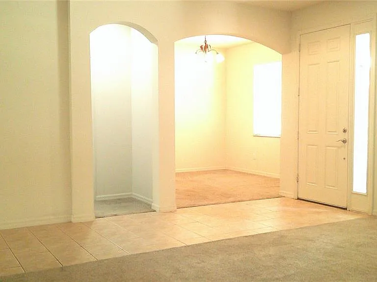 609 Cedar Waxwing Dr — Photo 8