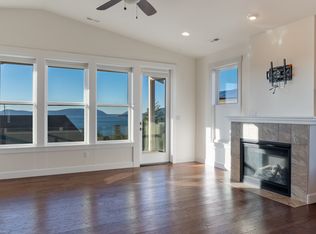 1602 Latitude Cir, Anacortes, WA 98221