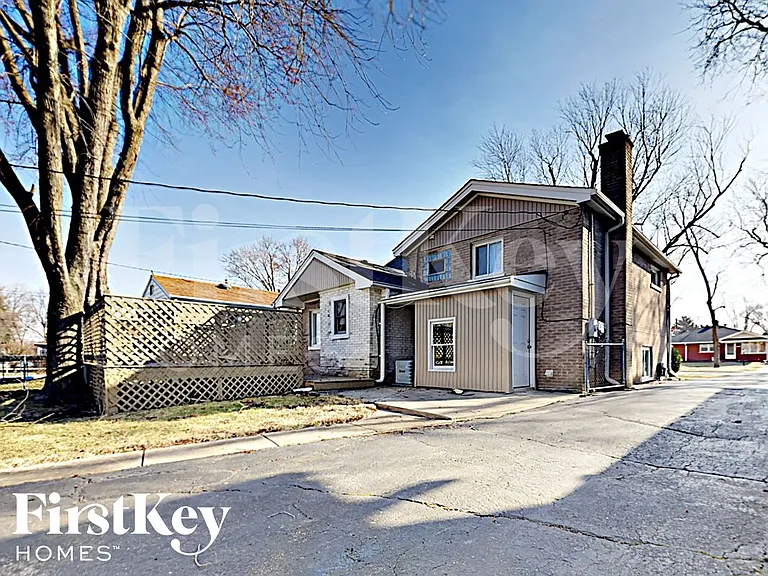 1546 Highridge Pkwy — Photo 15