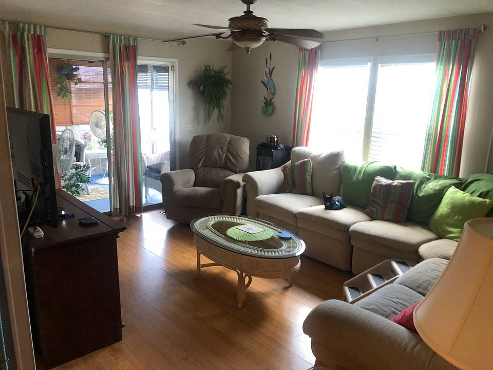 2nd image of 7334 Demure Ln