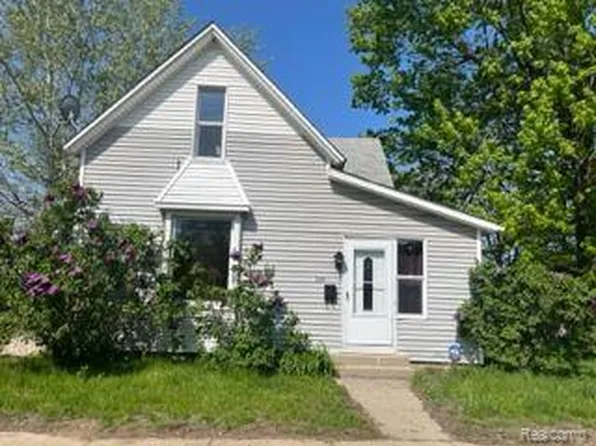 4022 Elizabeth St, Wayne, MI 48184