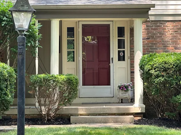 916 Middlebury Dr N, Columbus, OH 43085
