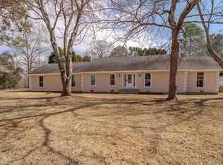 618 Westview Dr, Fort Valley, GA 31030