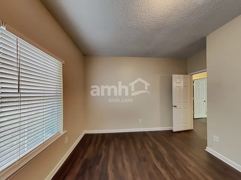 753 Country Lake Ct — Photo 21
