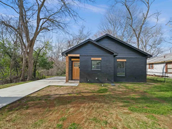1007 S Jackson St, Palestine, TX 75801