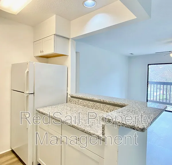 139 Haverford Ct — Photo 7