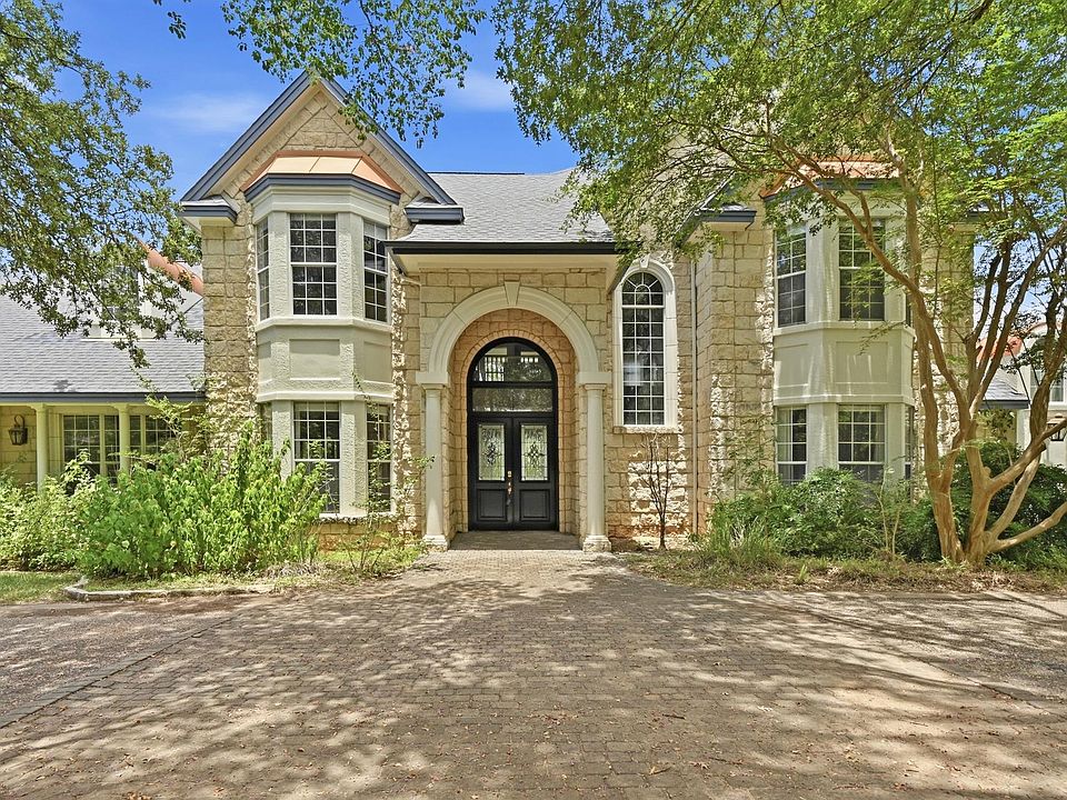 1st image of 850 Jerrys Ln