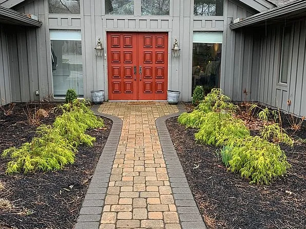 4560 Burnham Woods Dr, Franklin, OH 45005