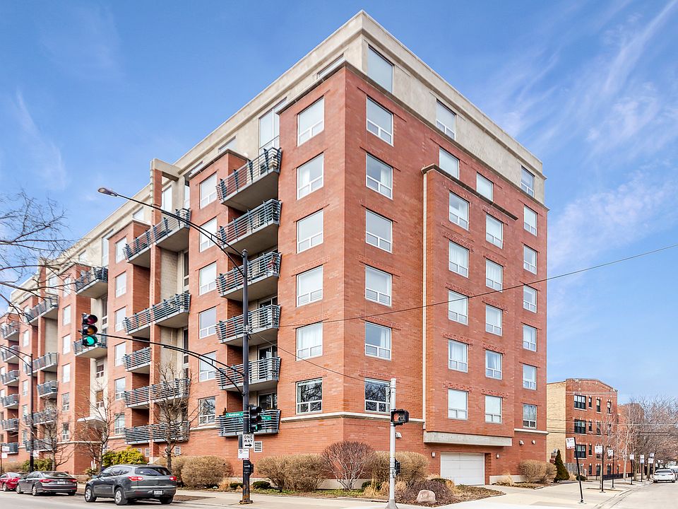 1st image of 1100 W Montrose Ave APT 604