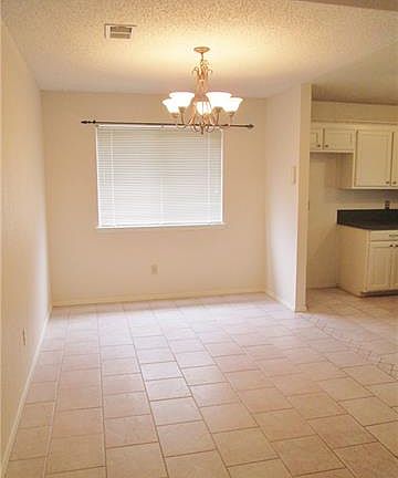 3rd image of 5725 Sea Breeze Ln
