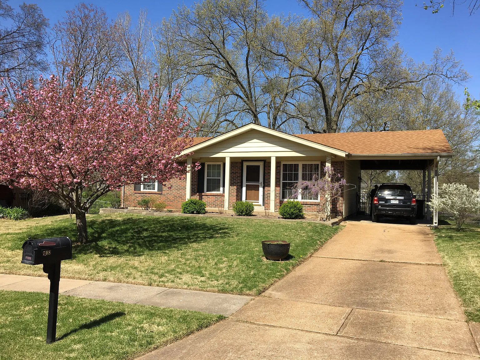 708 Nimbus Ct photo 1