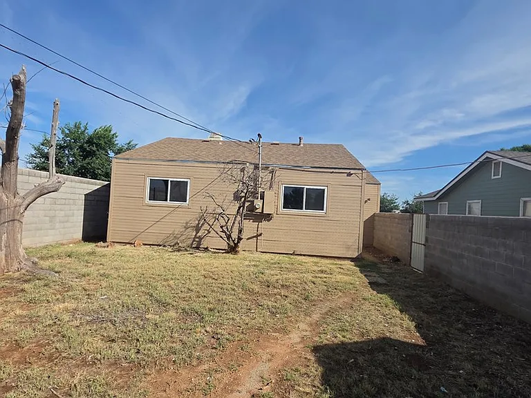 2111 W Kentucky Ave — Photo 12