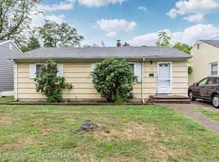 22 Lake Ave, Eatontown, NJ 07724