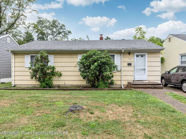 22 Lake Avenue, Eatontown, NJ 07724