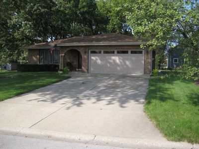 7560 Blazer Ave, Justice, IL, 60458