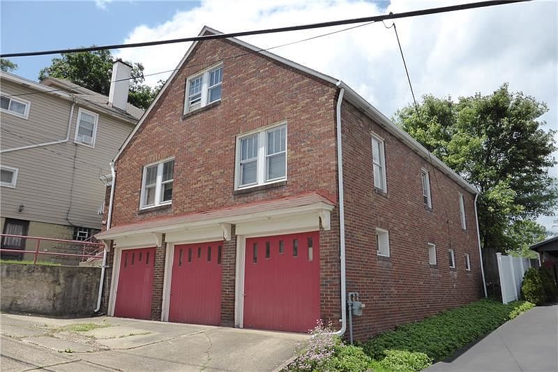 1st image of 307 N 5th St