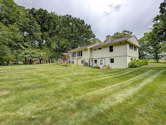 3rd image of 1395 New Gambier Rd