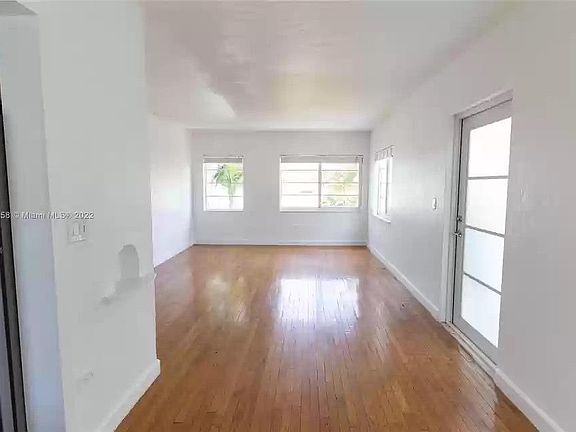 5th image of 1776 Normandy Dr APT 3