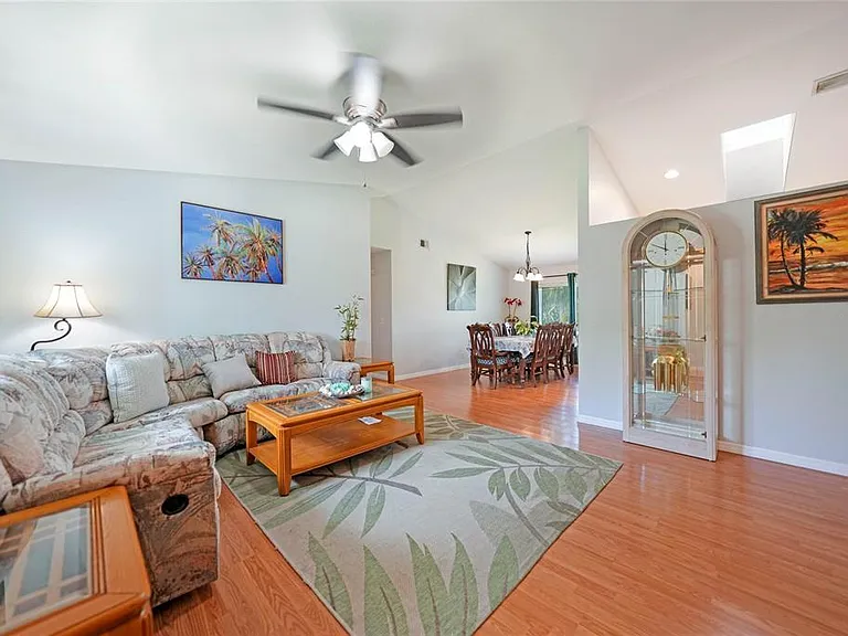 590 Ridgewood St NW — Photo 5