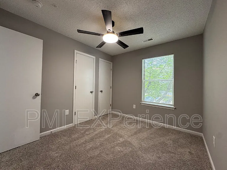 2607 Camelback Ln #6 — Photo 10