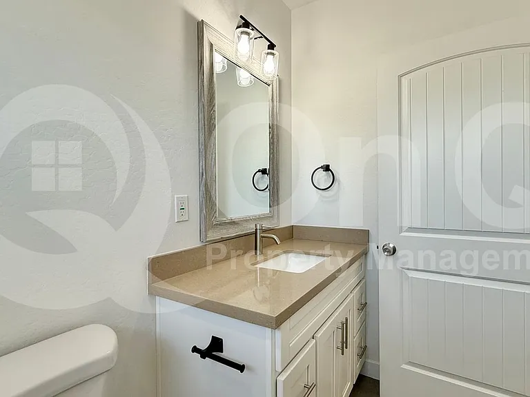 9160 N 67th Ave #202 — Photo 13