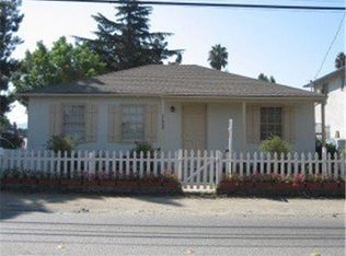 21950 McClellan Rd, Cupertino, CA 95014