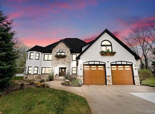 11297 E Royal Rd, Stanwood, MI 49346