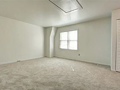 5547 Forest Hill Ave — Photo 5