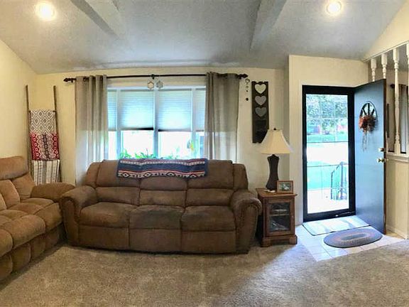 3rd image of 10350 Bluebonnet Dr