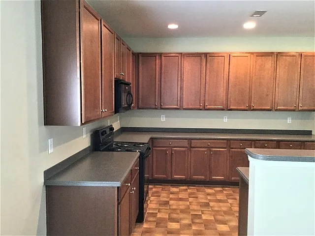 9730 Rocky Ford Club Rd — Photo 2