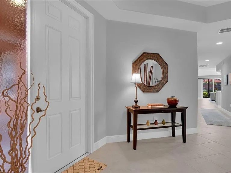 6413 Legacy Cir #1602 — Photo 6